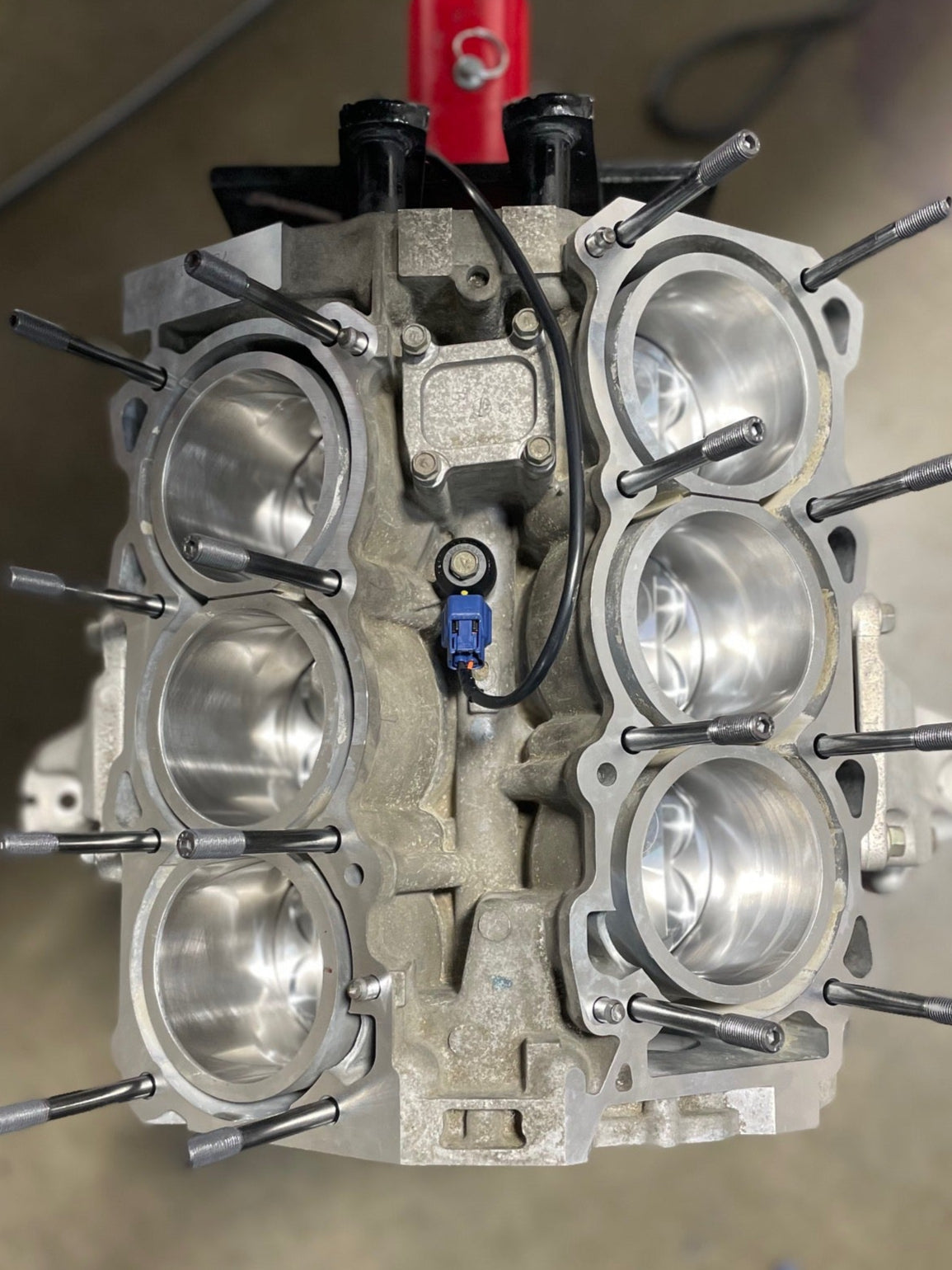 VQ35 engine block with forged pistons and ARP studs